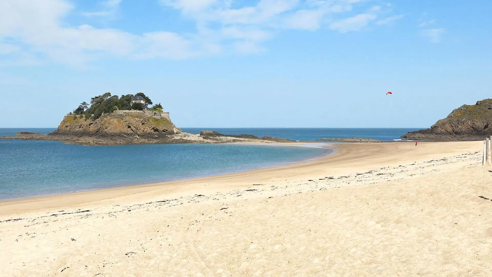Holiday Home Les Embruns By Interhome Cancale